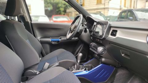 Car image 11