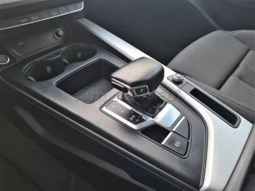 Car image 33