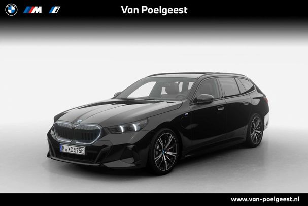 BMW 530e Touring M Sport 220 kW image number 1