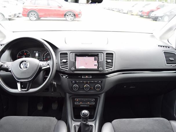 Volkswagen Sharan 2.0 TDI Highline 110 kW image number 21