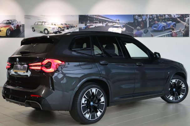 BMW iX3 210 kW image number 4