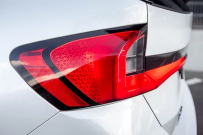 Car image 25
