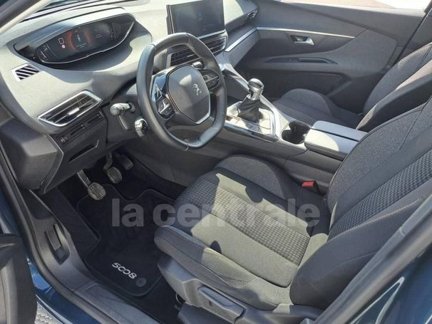 Peugeot 5008 PureTech 130 S&S Active 96 kW image number 17