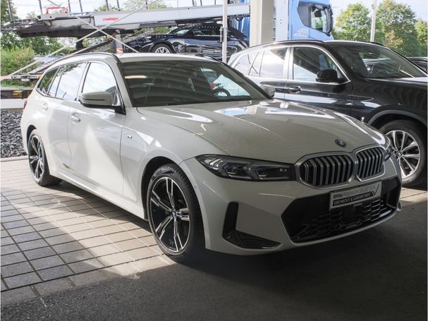 BMW 330 Touring e M 215 kW image number 2