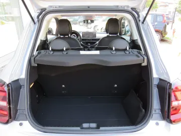 Car image 31