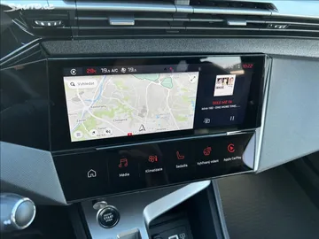 Car image 47