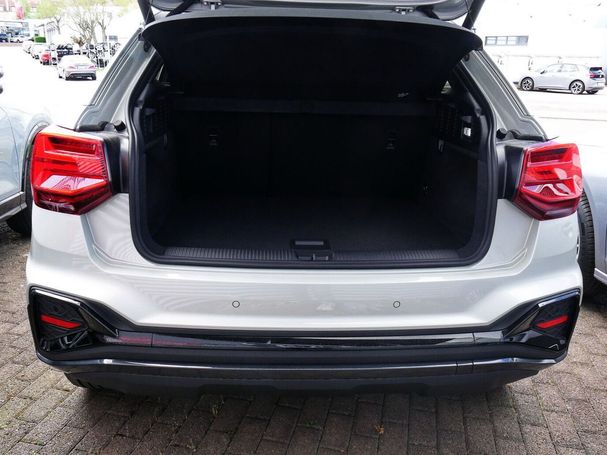 Audi Q2 35 TFSI S-line 110 kW image number 8