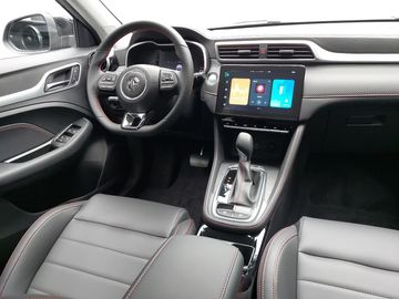 Car image 9