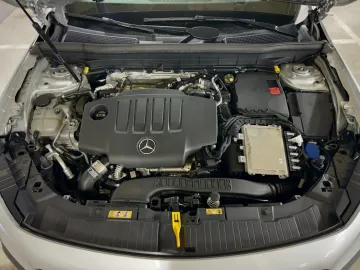 Car image 47