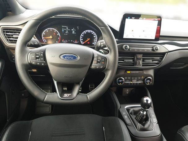 Ford Focus 2.3 EcoBoost ST 206 kW image number 4