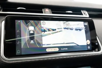 Car image 38