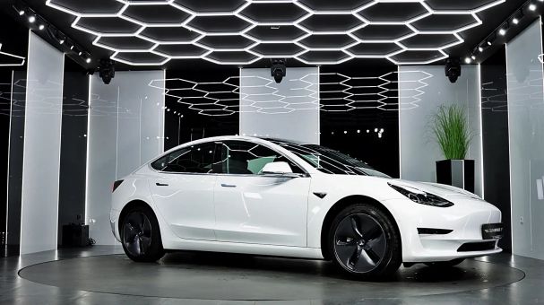 Tesla Model 3 AWD 324 kW image number 13