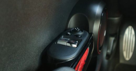 Car image 31