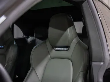 Car image 39
