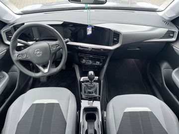 Car image 10