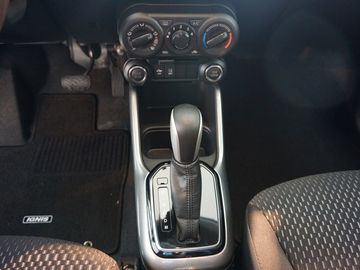 Car image 11