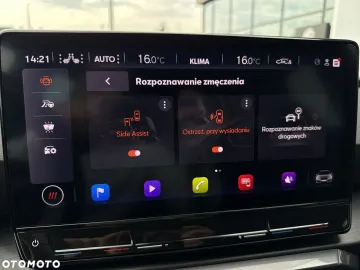 Car image 32