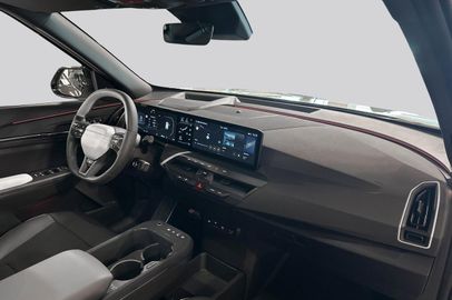 Car image 25