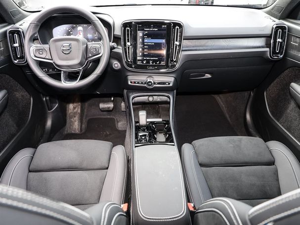 Volvo XC40 T5 Plus 192 kW image number 3