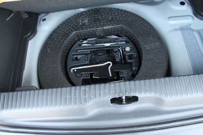 Car image 37