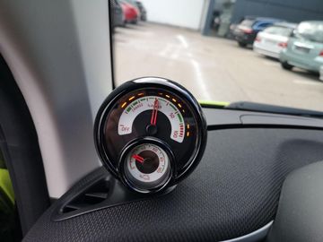 Car image 26