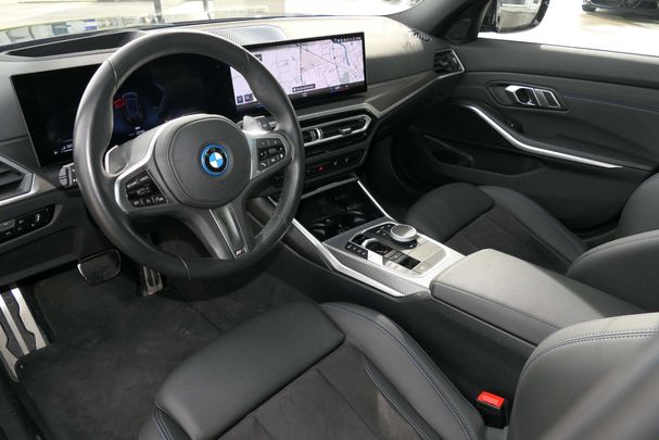 BMW 330 e Touring 215 kW image number 4