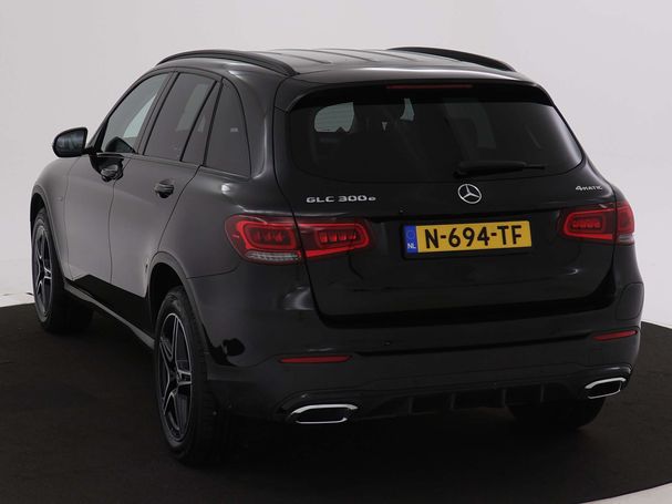 Mercedes-Benz GLC 300 e 235 kW image number 16