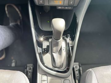 Car image 14