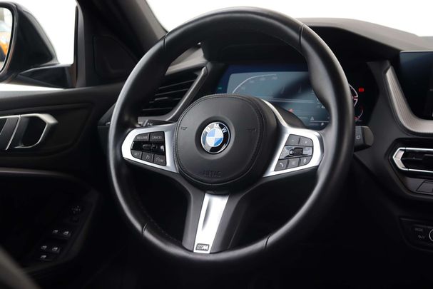 BMW 118i 100 kW image number 11