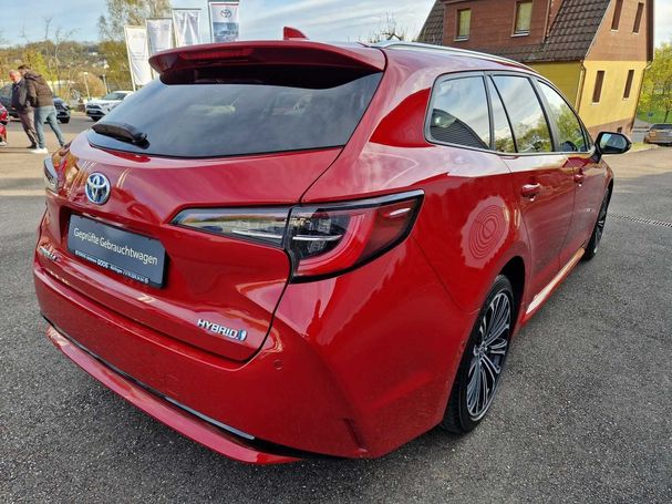 Toyota Corolla 1.8 Hybrid Touring Sports 90 kW image number 2