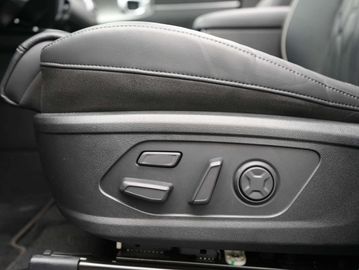 Car image 45