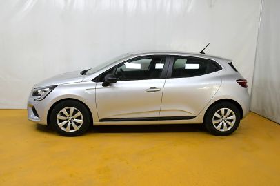 Car image 19