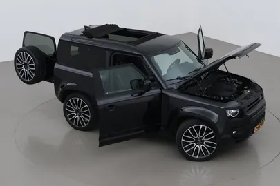 Car image 2