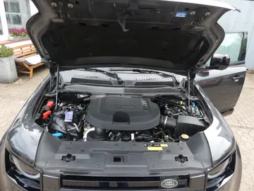 Car image 47