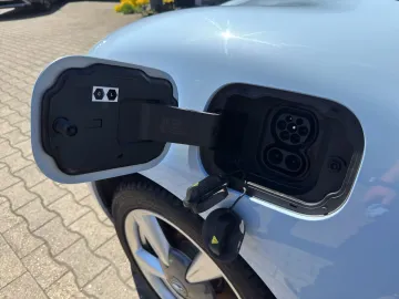 Car image 38