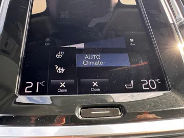 Car image 40