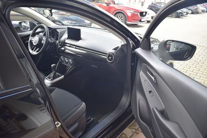 Car image 22