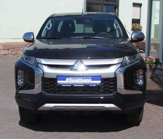 Mitsubishi L200 Club Cab 2.2 110 kW image number 2