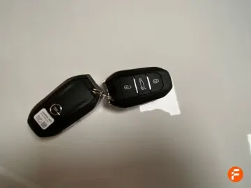 Car image 28