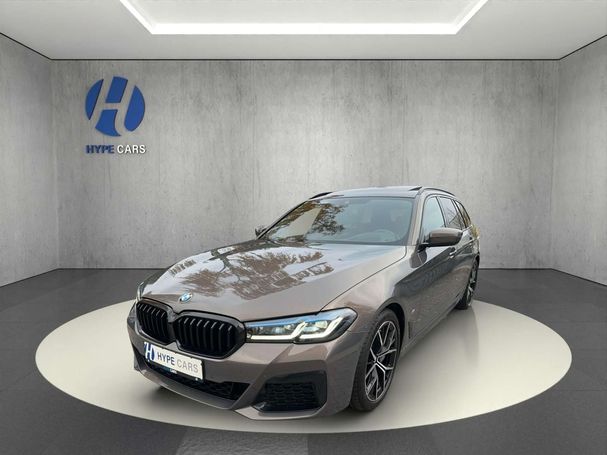 BMW 540i Touring M xDrive 245 kW image number 1