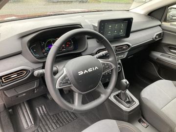 Car image 13