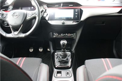 Car image 29