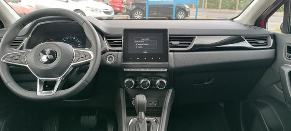 Car image 14