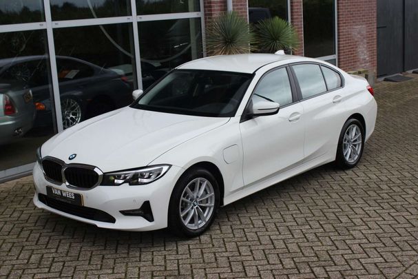 BMW 330 185 kW image number 7