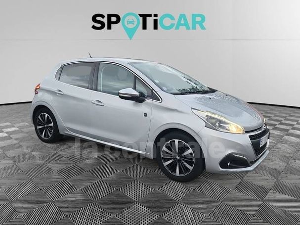 Peugeot 208 PureTech 82 61 kW image number 2