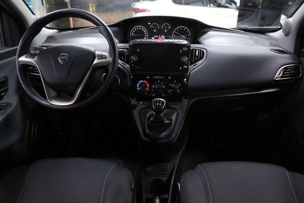 Lancia Ypsilon 51 kW image number 9