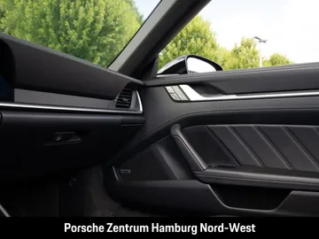 Car image 32