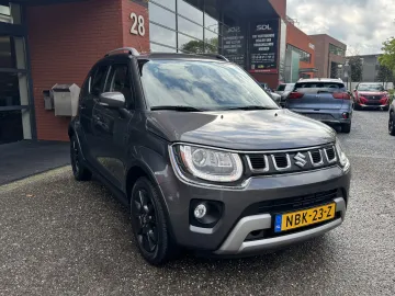 Car image 4