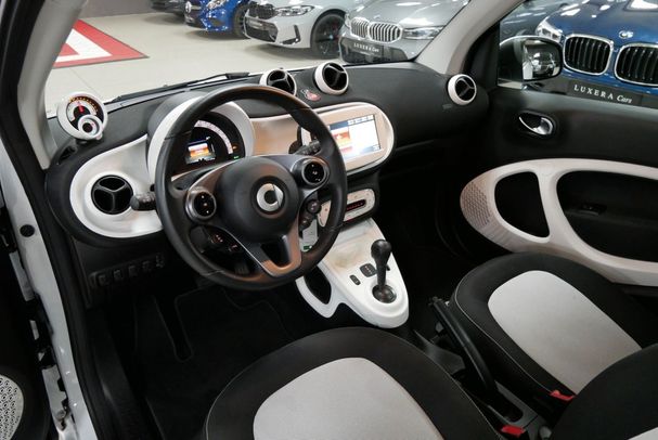 Smart ForTwo coupe EQ 60 kW image number 13