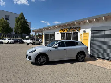 Car image 35